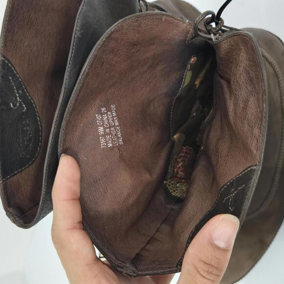 997 Clarks Artisan Womens Brown Leather‎ Ruched Corset Tie Booties Size 9.5 - Picture 8 of 9